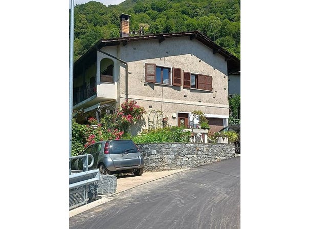 Cugnasco, Ticino 6516