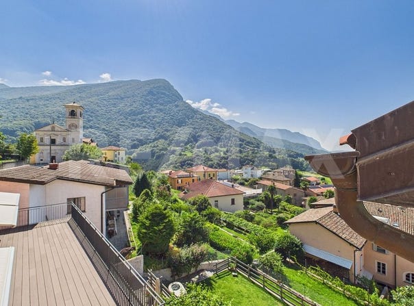 Arogno, Ticino 6822
