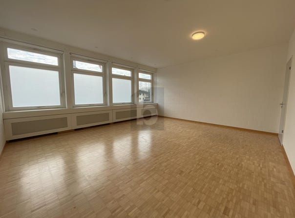 Auf Anfrage, Herzogenbuchsee, Bern (canton) 3360