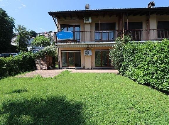 Vacallo, Ticino 6833