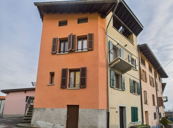 Novaggio, Ticino 6986