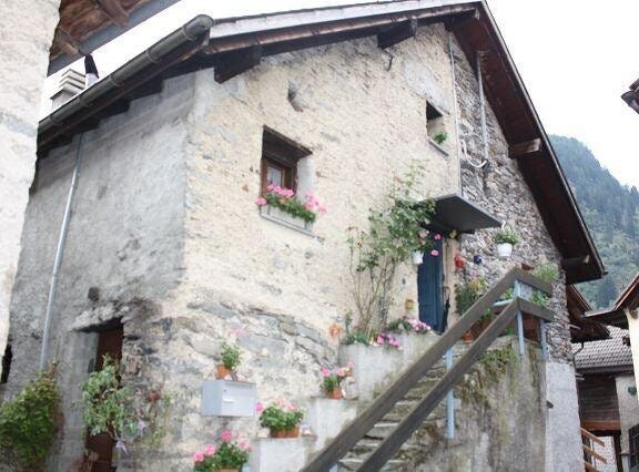 Chironico, Ticino 6747