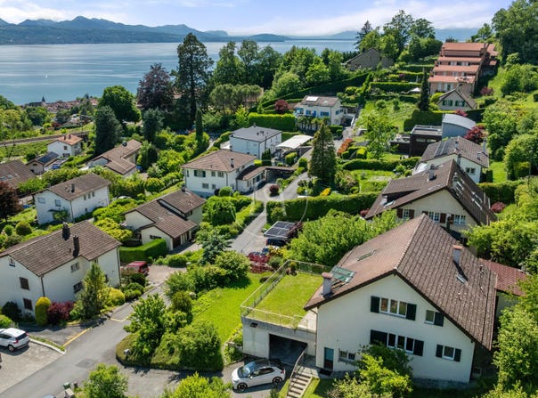 Lutry, Vaud 1093