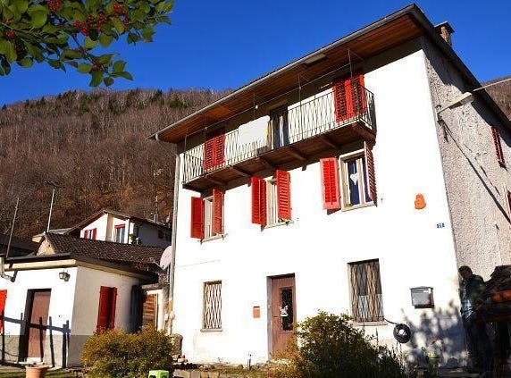 Isone, Ticino 6810