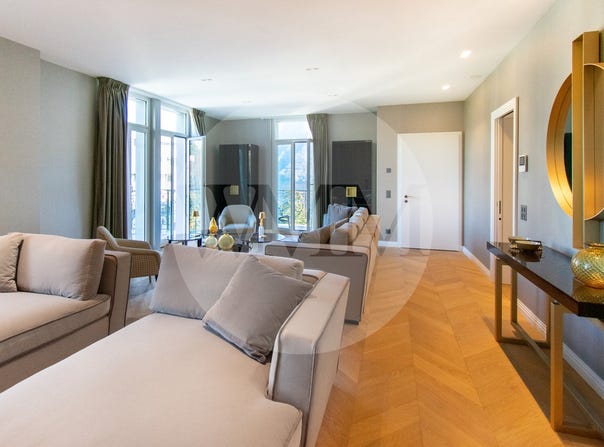 Lugano, Ticino 6900