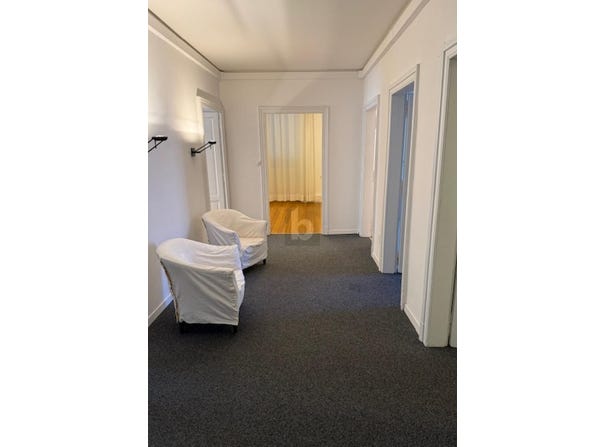 Su richiesta, Lugano, Ticino 6900