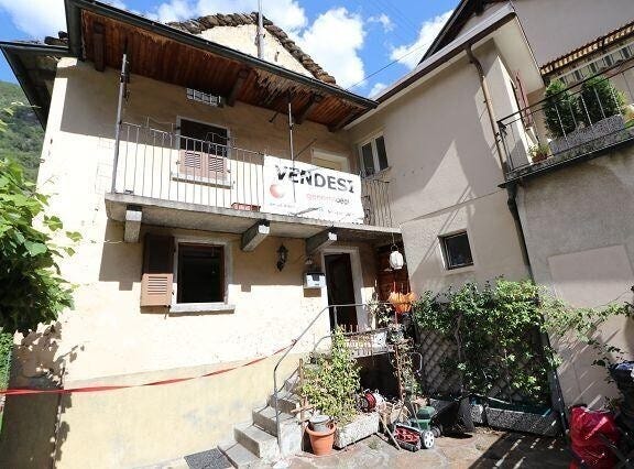 Giornico, Ticino 6745