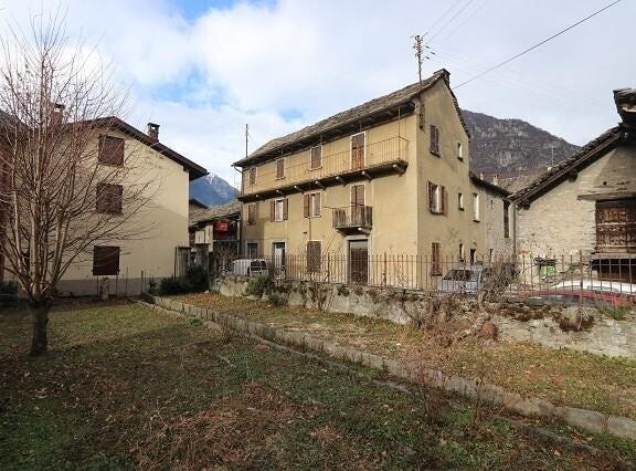 Biasca, Ticino 6710