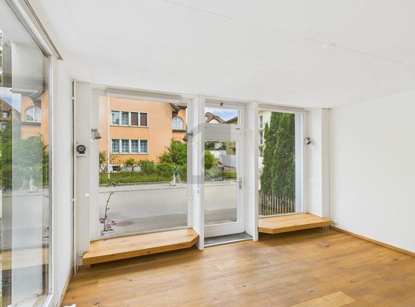 Auf Anfrage, Wallisellen, Zürich (canton) 8304