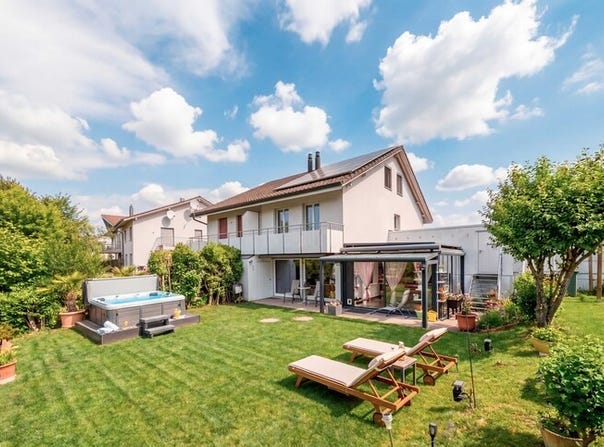 Menziken, Aargau 5737