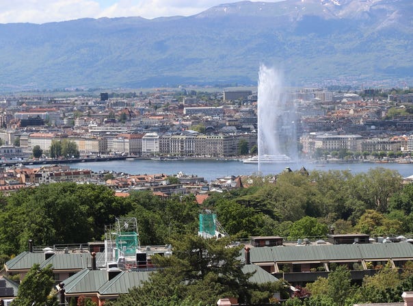 Plateau de Frontenex, Cologny, Geneva 1223