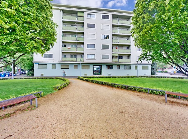 Karl-Barth-Platz 9, Basel, Basel-Stadt (canton) 4052