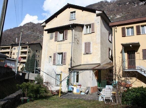 Giornico, Ticino 6745