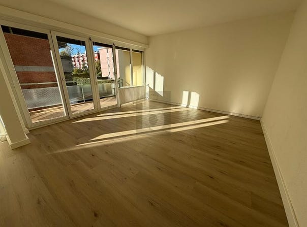 Su richiesta, Agno, Ticino 6982