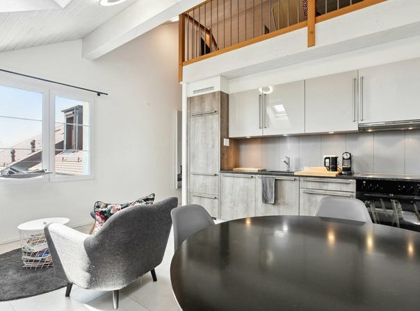 Dans le centre du village, Belmont-sur-Lausanne, Vaud 1092