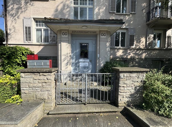 Auf Anfrage, Zürich, Zürich (canton) 8044