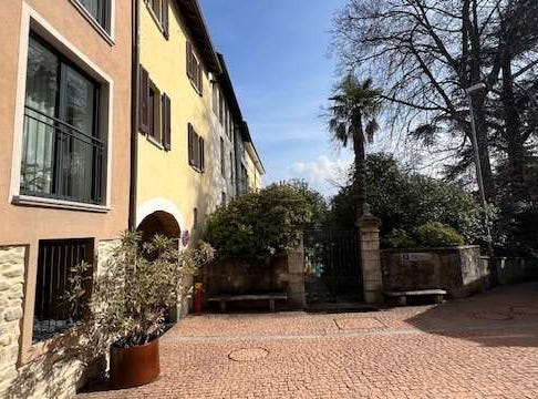 Agra, Ticino 6927