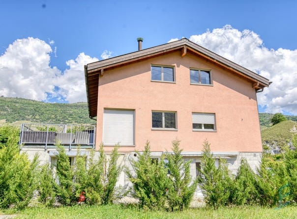 Rue de la Crête d’Ioncre 1, Granges VS, Valais 3977