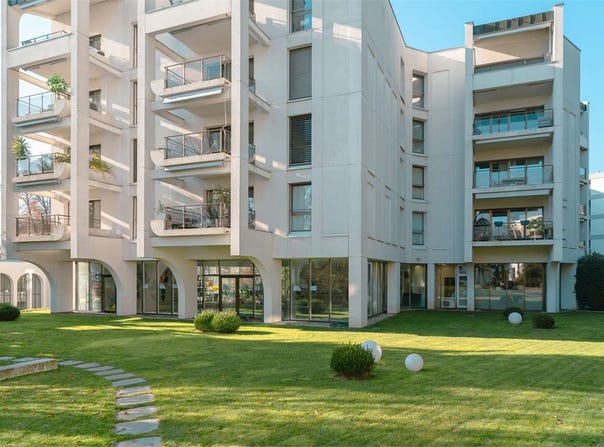Lugano, Ticino 6900