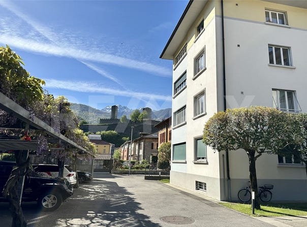 Bellinzona, Ticino 6500