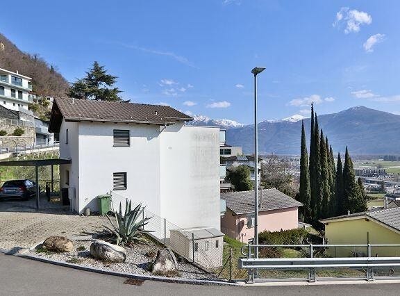 Gordola, Ticino 6596