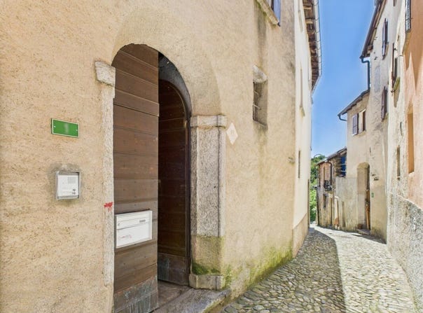 ara Cará 1, Astano, Ticino 6999