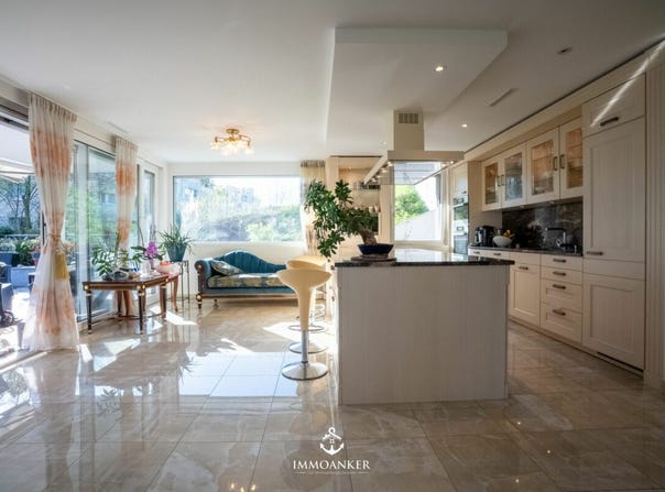 Alte Landstrasse 341, Männedorf, Zürich (canton) 8708