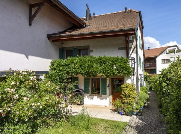 Bernex, Geneva 1233