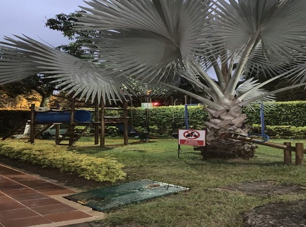 Carrera 103 &, Cl. 13a, Ciudad Jardín, Cali, Valle del Cauca, Colombia, Cali, Valle del Cauca