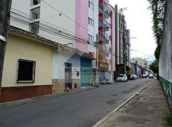 CALLE 35 CALLE 35 #8-25 EDIFICIO QUINTA REAL, Bucaramanga, Santander