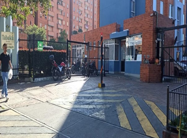 Cra. 82a #6 16 local 7, Bogotá, Colombia, Bogotá, Bogota 110821