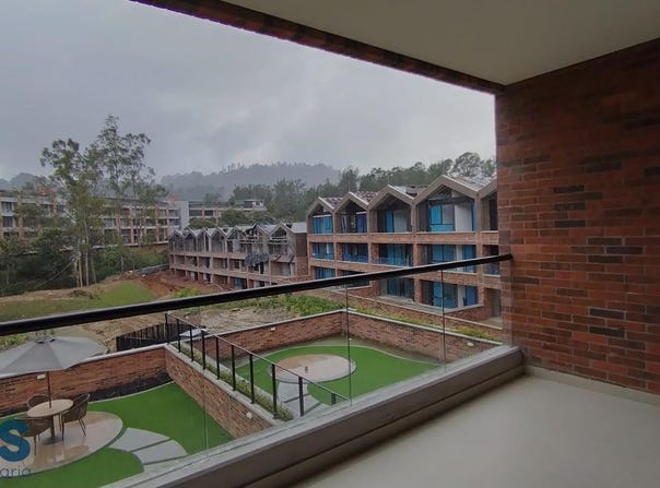 unit: Suite 207, El Retiro, El Retiro