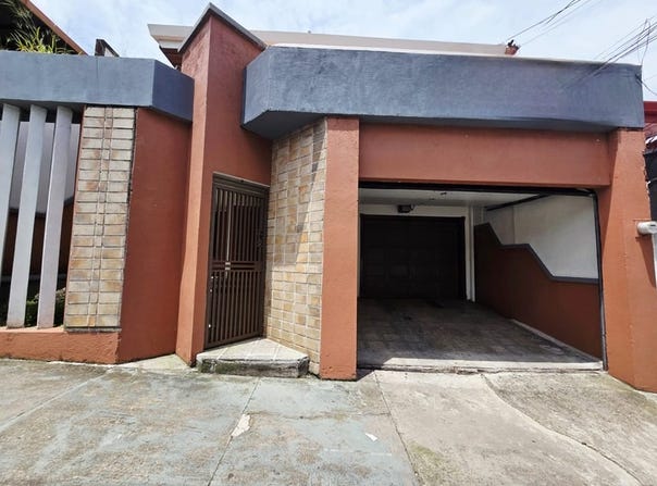 LARGE HOUSE FOR SALE IN MERCEDES NORTE, HEREDIA, Mercedes Norte, Heredia