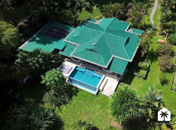 Punta Uva, Punta Uva, Limón Province