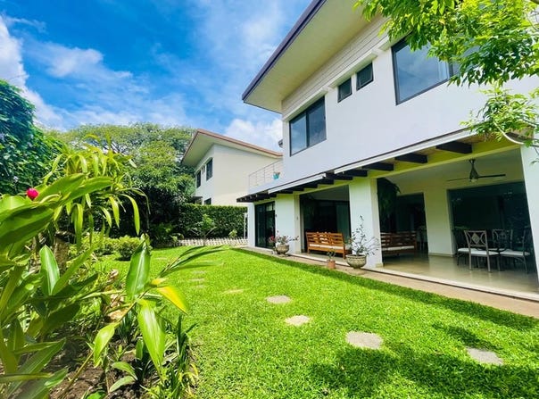 Bargain 4 bedroom house for sale with garden Santa Ana Costa Rica, Rio Oro, San José