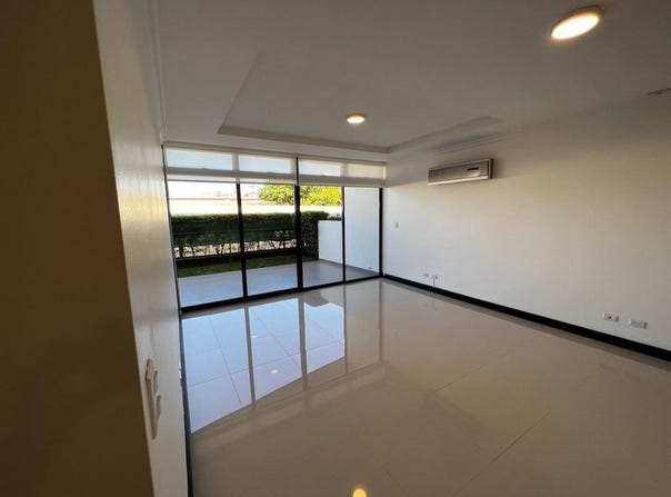Apartamento de 3 Habitaciones en Avalon Country: Apartment For Sale in Uruca, Uruca, San José