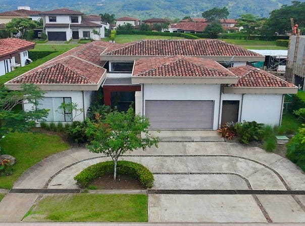 Calle de La Hacienda, Guácima, Alajuela Province