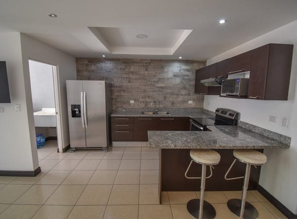 Casa Amueblada de 3 Habitaciones en Guachipelín: House For Rent in Guachipelín, Guachipelín, San José