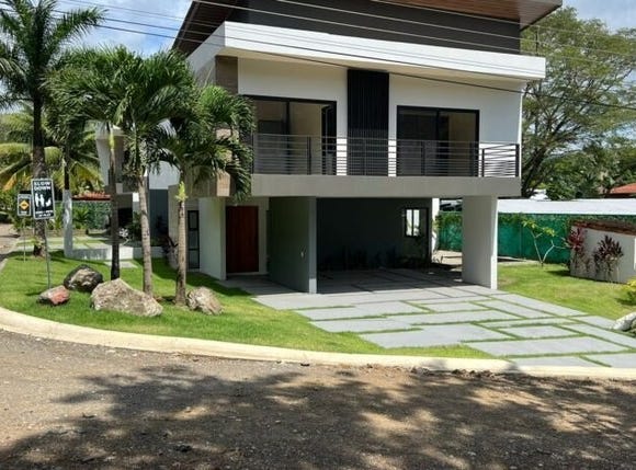 Beautiful Brand New Home in Hermosa!: Near the Beach in a Gated CommunityOpera Salvaje Lot 52-1, Playa Hermosa, Garabito, Puntarenas, Costa Rica, Playa Hermosa, Puntarenas 61101