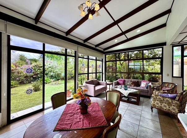 MUST SELL, Las Cruces, Heredia