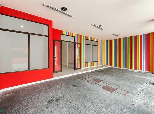 a la par de la casa de la novia edificio de dos pisos , diagonal a escuela sagrado corazón s/n, Parte Oriental de Ciudad Cartago, Central, Cartago, 30106, Cartago 30106