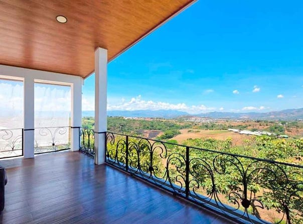 Los Angeles, Grecia, Alajuela 20301.