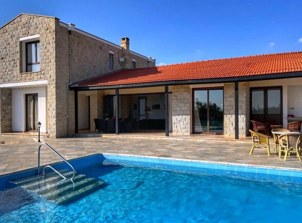 Maroni, Larnaca