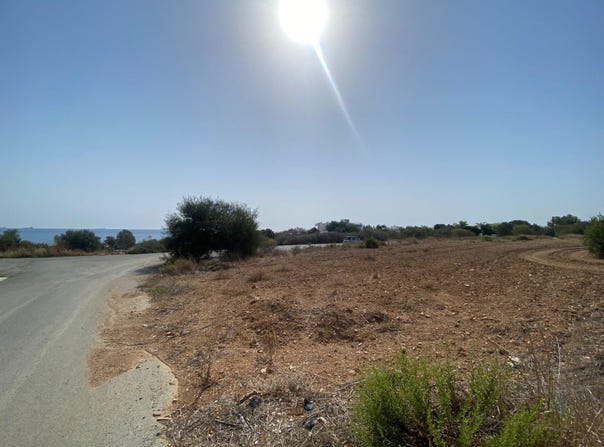 Pentákomo, Larnaca