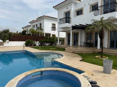 Lárnax, Larnaca
