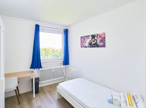 Kölner Landstraße, Düsseldorf, North Rhine-Westphalia 40591