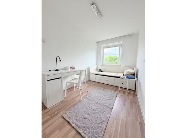 Engadiner Straße, Munich, Bavaria 81475