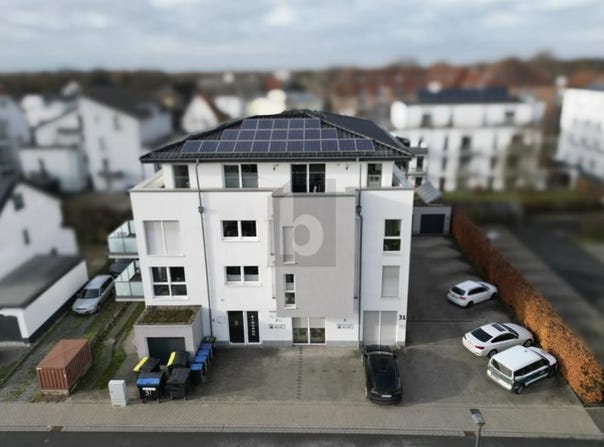Paderborn, North Rhine-Westphalia 33100