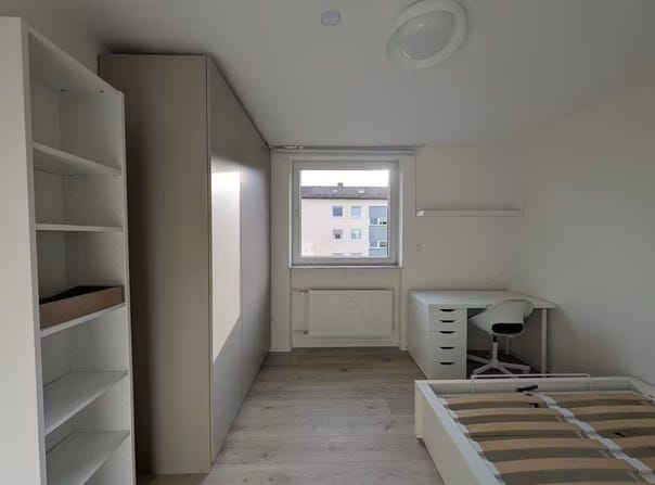 Weitlstraße, Munich, Bavaria 80935