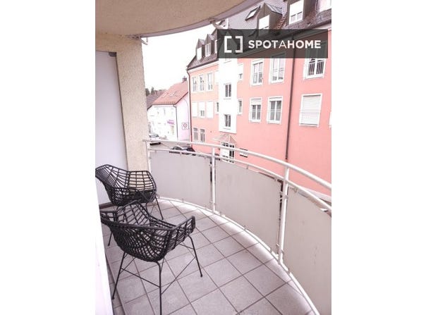 munich, Bavaria 85221